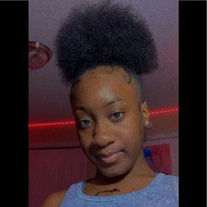 Meet your Posher, Alyison